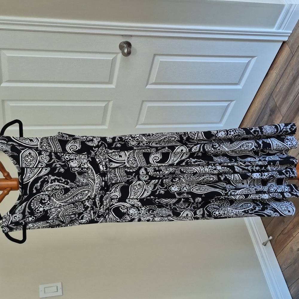 PERCEPTIONS New York midi sleeveless dress, black and white print, Flowy, small